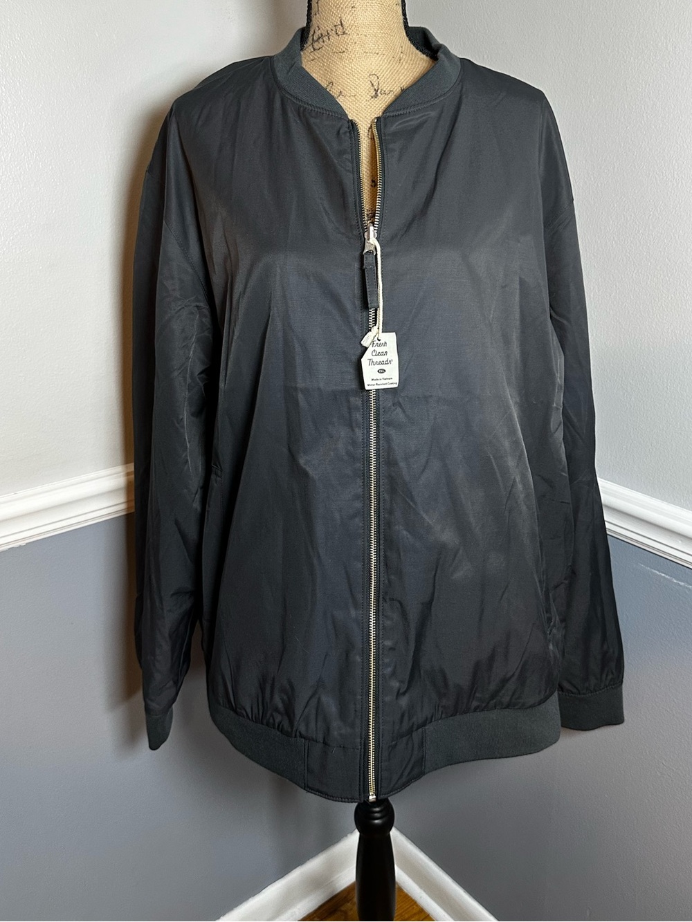 Fresh Clean Threads Reversible Bomber Jacket size 2XL